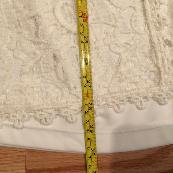 Size small lace Mayloy dress. - Picture 6 of 6